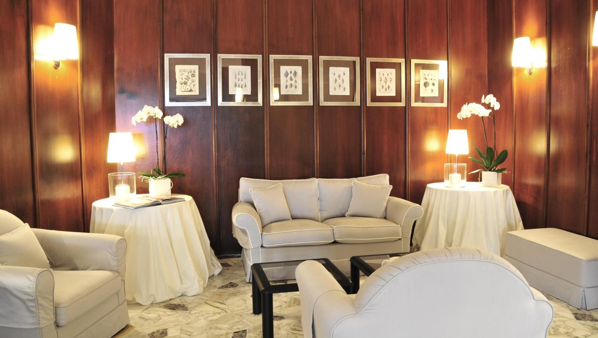 לידו די ג'סולו Hotel Plaza Esplanade מראה חיצוני תמונה