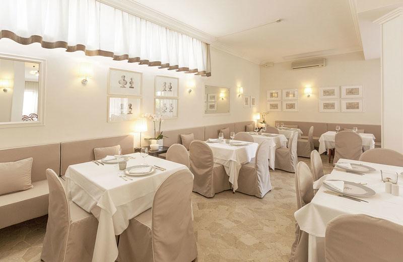 לידו די ג'סולו Hotel Plaza Esplanade מראה חיצוני תמונה