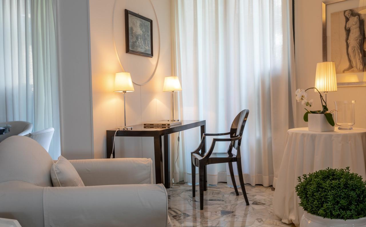 לידו די ג'סולו Hotel Plaza Esplanade מראה חיצוני תמונה