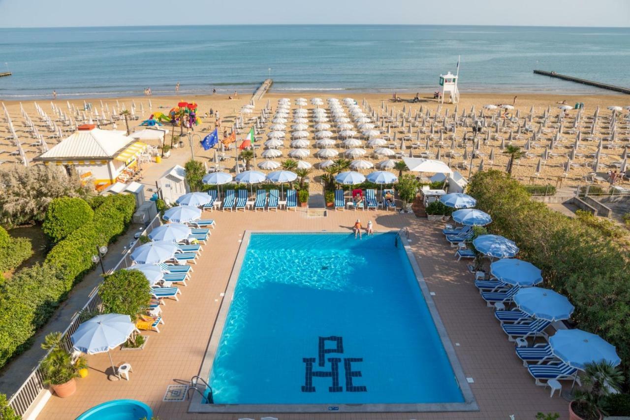 לידו די ג'סולו Hotel Plaza Esplanade מראה חיצוני תמונה